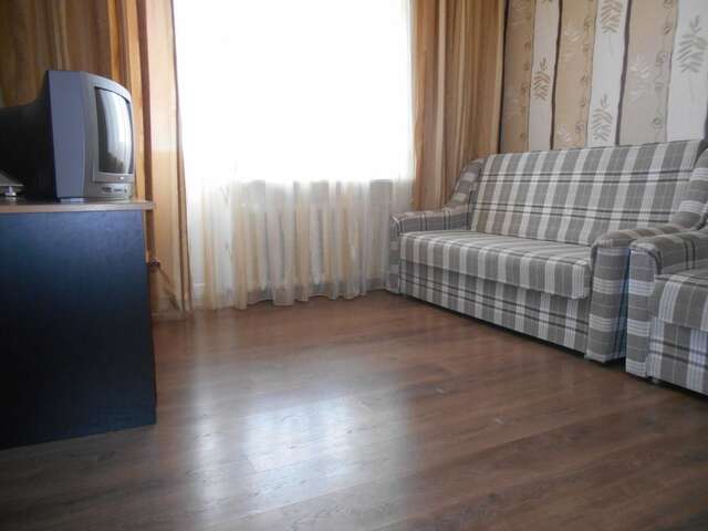 Апартаменты Миргород. квартира посуточно центр. Евроремонт Миргород-11